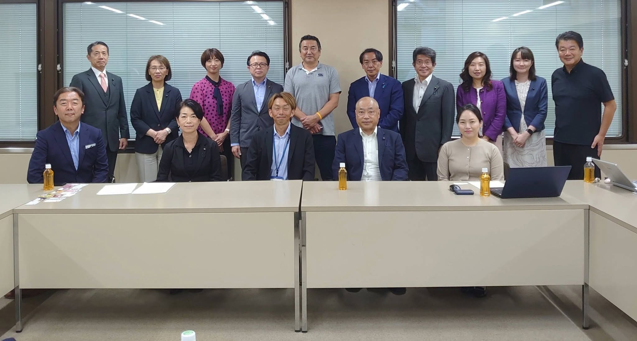意見交換会集合写真